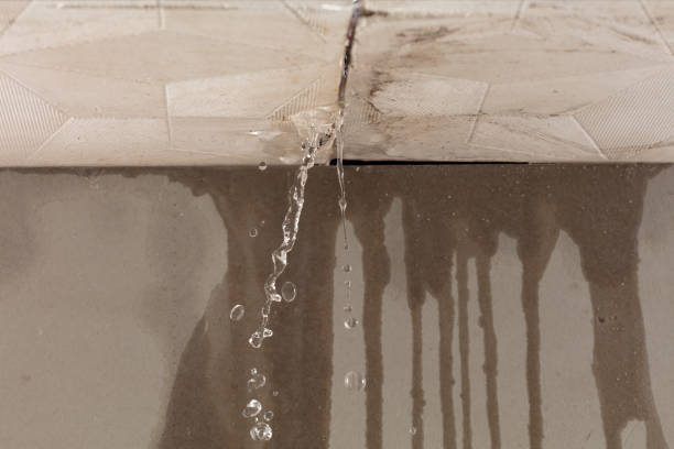 Professional Burst Pipe Cleanup technician working in Maringouin, LA